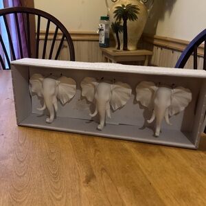 Lila & Jack set of 3 decorative wall hooks